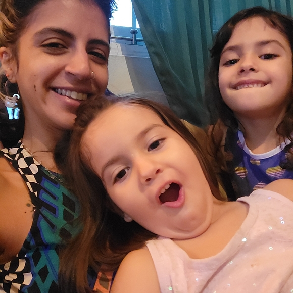 Meet your Posher, Mama - Picture 2 of 3